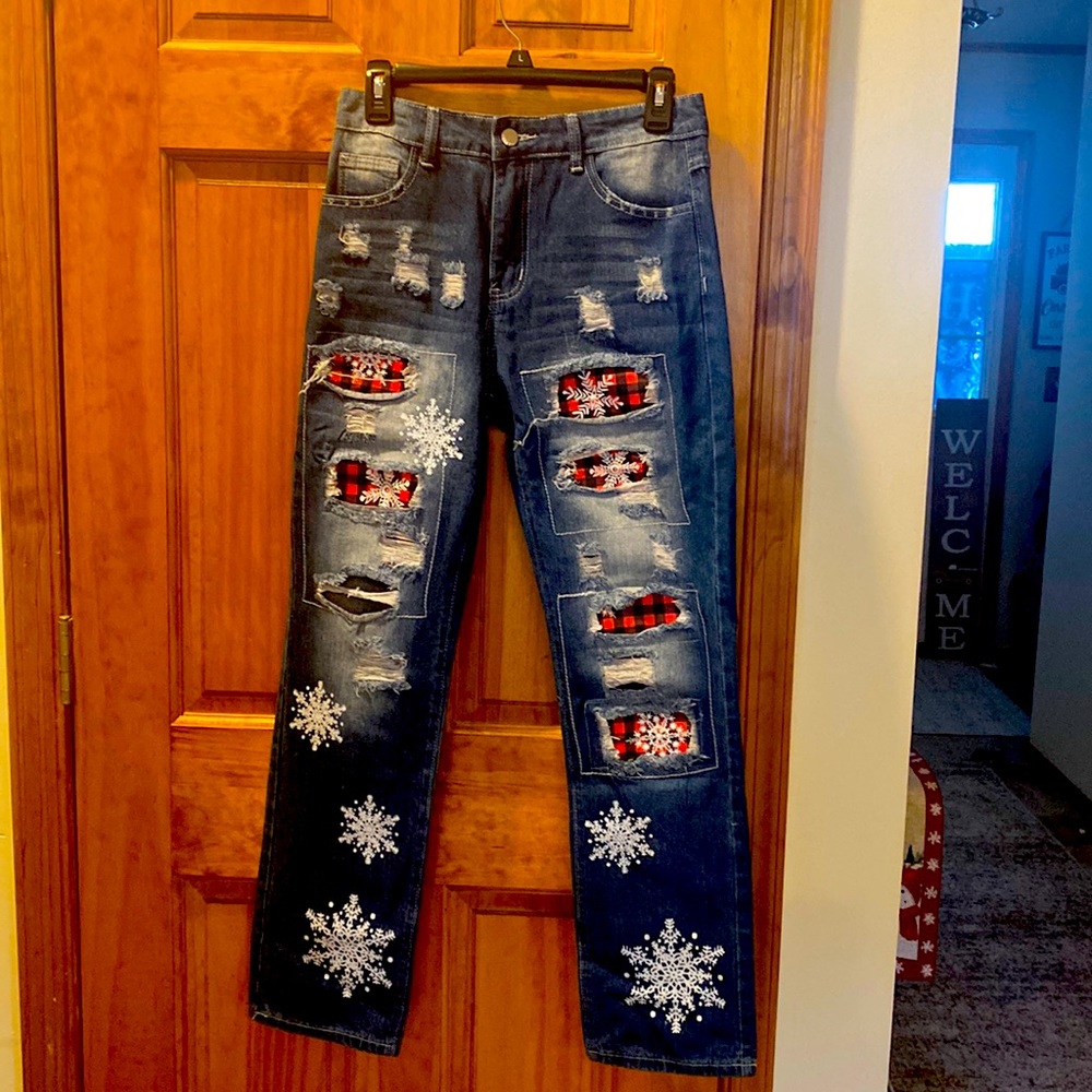 BRAND NEW NEVER WORN CHRISTMAS JEANS